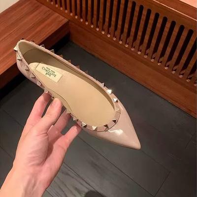 Осенняя новая серия «из уст в уста»~ остроносые туфли-лодочки на плоской подошве с заклепками, женские туфли-лодочки, свадебные туфли, банкетные туфли