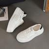 Кожаная платформа белые туфли женские 2025 осень новые универсальные повседневные спортивные кеды на утолщенной мягкой подошве туфли-хлебушки