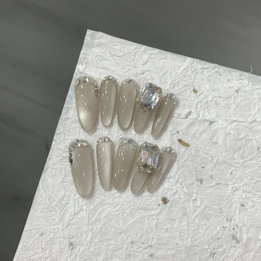 Simple Three-dimensional Stacked Diamonds and Cat Eye-year Removable Nail Stickers