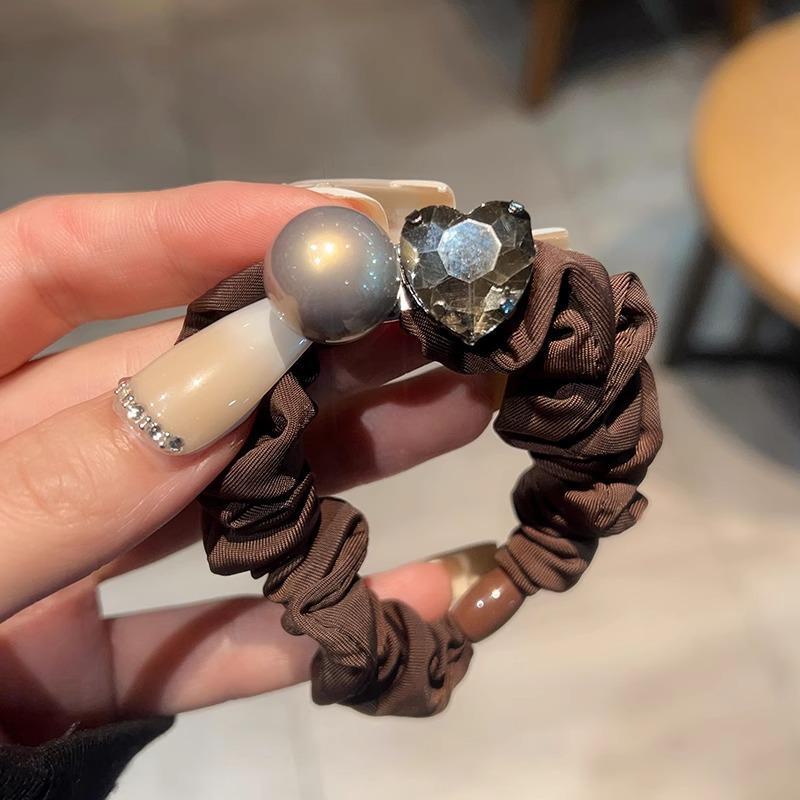 Элегантная резинка для волос со стразами и жемчугом — универсальная и стильная резинка для женщин