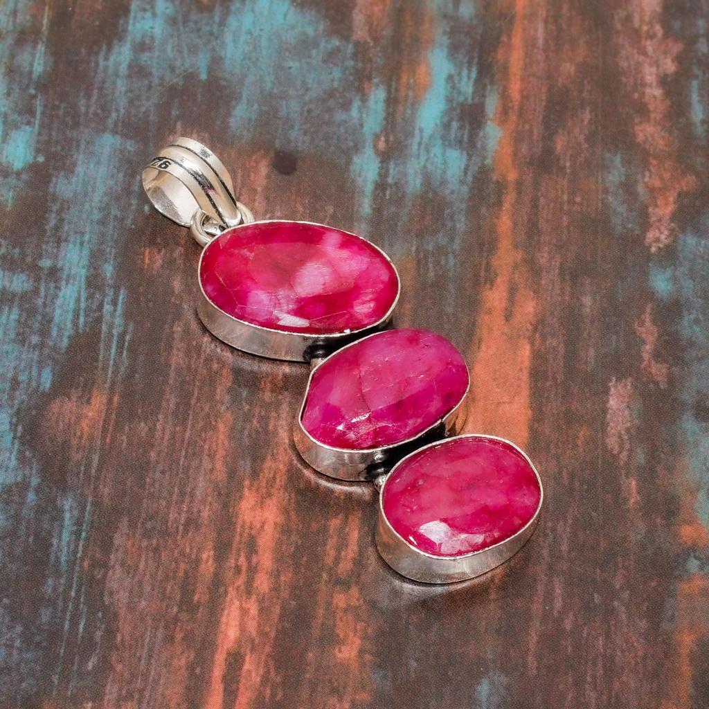 Очаровательный кашмирский красный рубиновый драгоценный камень ручной работы из стерлингового серебра 925 пробы ювелирный кулон
