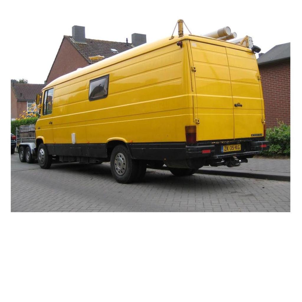 Комплект задних фонарей 24В для грузовика и микроавтобуса Mercedes – Совместим с Mercedes 508D, 608, L407 | Красные/Желтые линзы | 3 функции | Комплект из 2 штук (Левый + Правый)