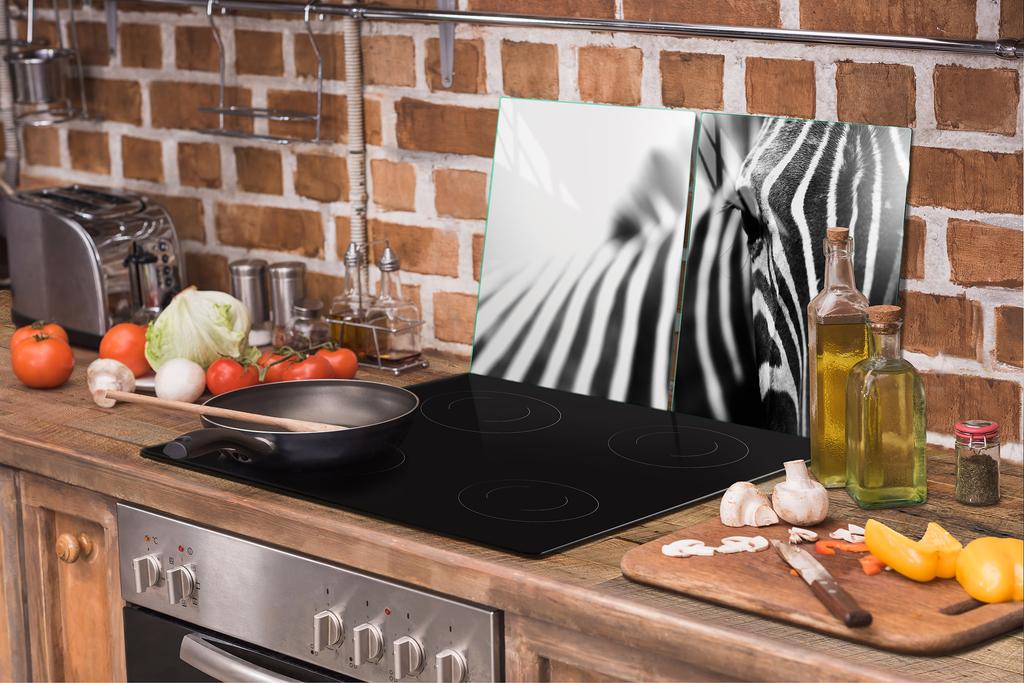 Glass protective plate for the stove 2x45x52 Zebra