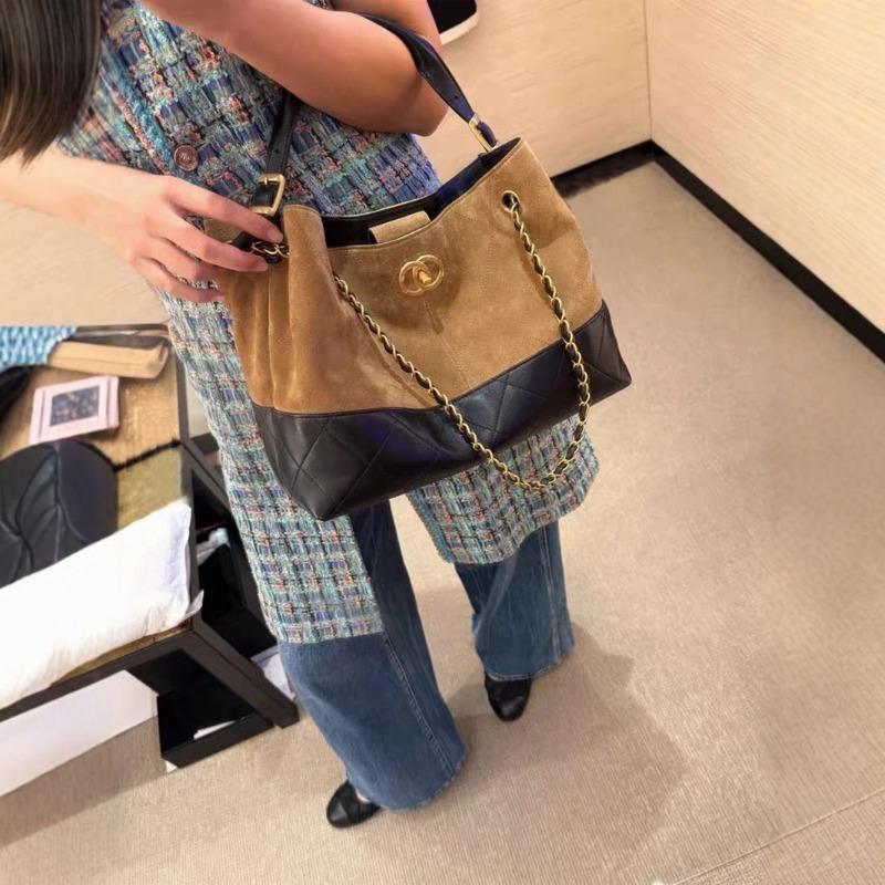 Замшевая коричневая сумка-тоут женская большой вместимости новая сумка на цепочке ретро сумка подмышку