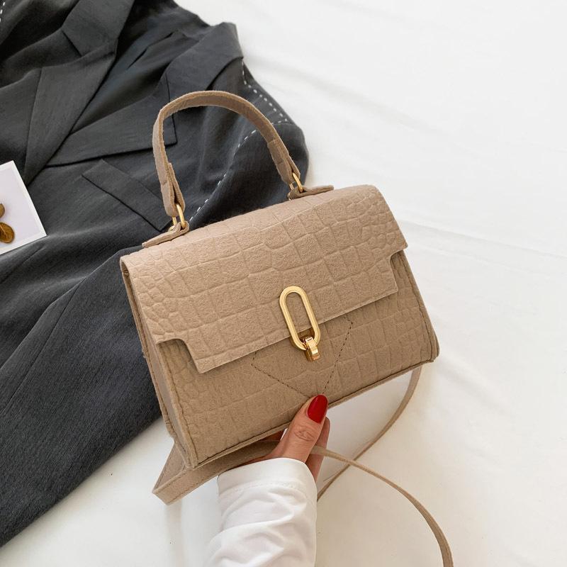 Ретро простая маленькая квадратная сумка, индивидуальность и красивая сумка через плечо, летняя новая модная тенденция, сумка через плечо, сумка