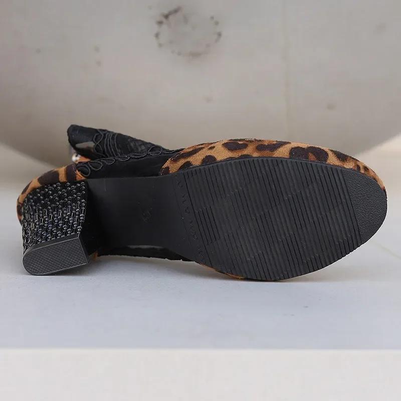 2024 Новая женская обувь, сандалии, женские ботинки, ботильоны с леопардовым принтом, женские туфли на высоком каблуке с круглым носком и молнией сзади с цветочным принтом