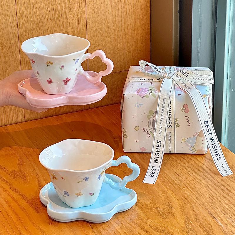 Подарок на день рождения для девочек, цветы высокой ценности, кофейные чашки, подарочные коробки, керамические чашки и блюдца, послеобеденный чай, стаканы для воды, сувениры