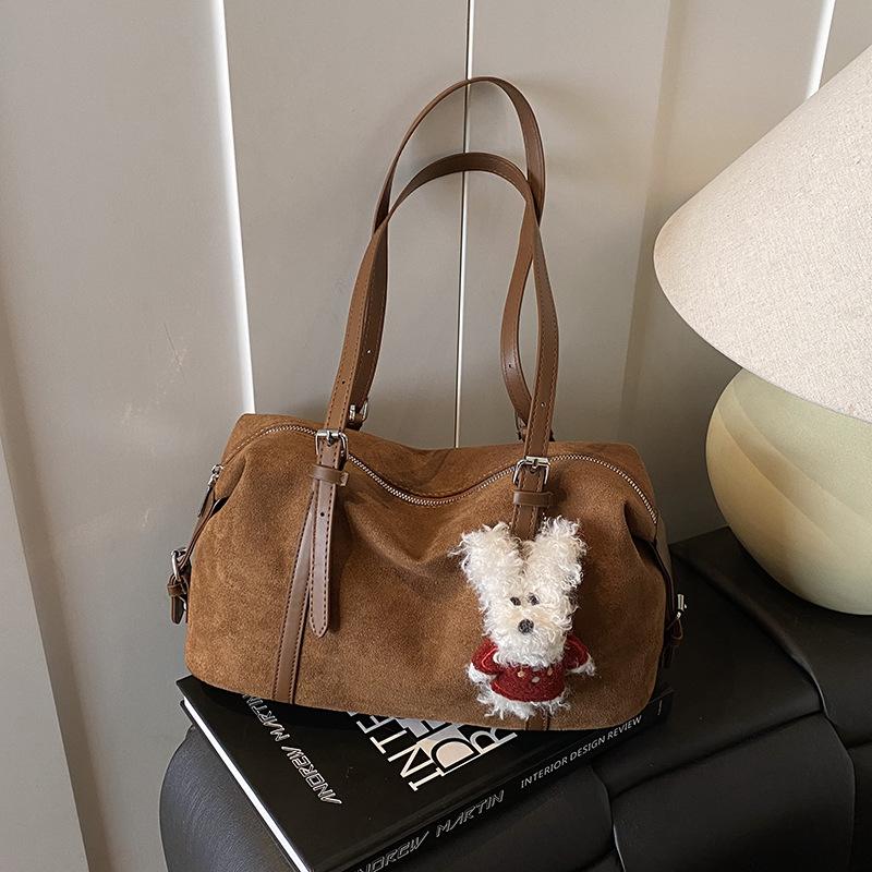 Осенне-зимняя ретро замшевая сумка большой вместимости женская 2025 новая повседневная дорожная сумка через плечо портативная сумка-тоут