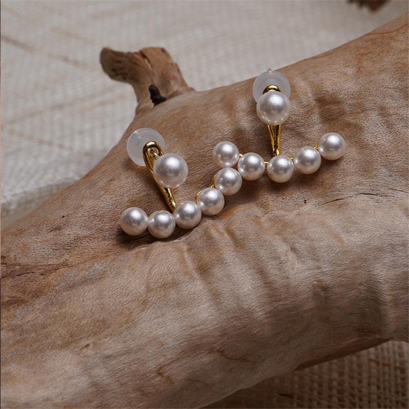 Шикарные элегантные серьги-гвоздики с искусственным жемчугом и геометрическим веером в форме для женщин и девочек, ювелирные изделия для вечеринок