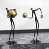 Modern Art Holding Ball Figures, Metal Ornaments, Model Rooms, Hotel Clubs, Villas, Abstract Ornaments, Sculptures and Furnishings