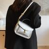 Spring New Fashion Casual Solid Color Oil Wax Leather Mail Carrier Texture Crossbody Carrying Small Bag Woman