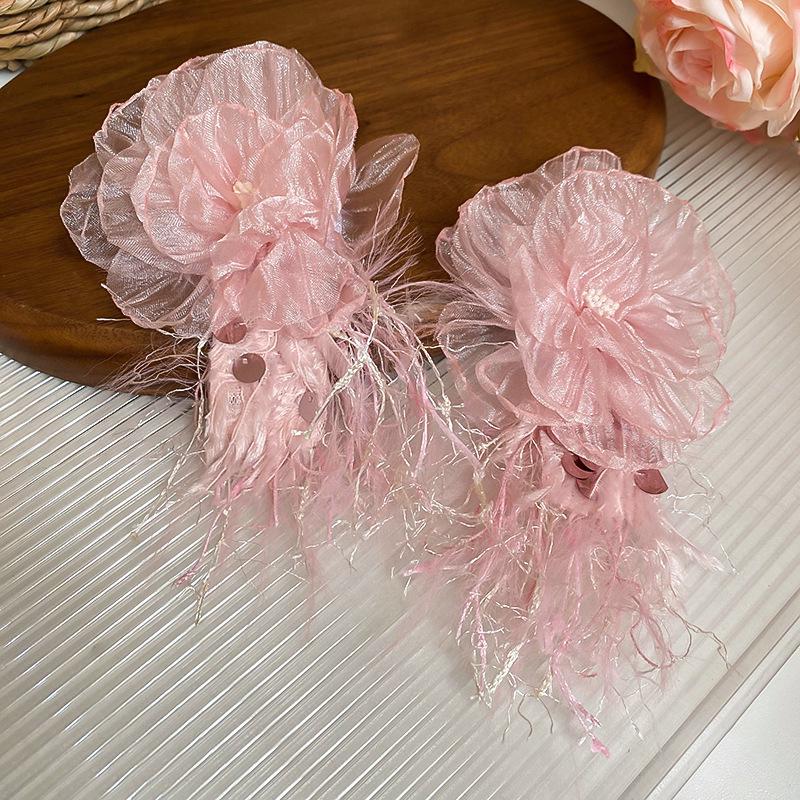 Богемные розовые серьги-кисточки с цветком из бисера и жемчуга