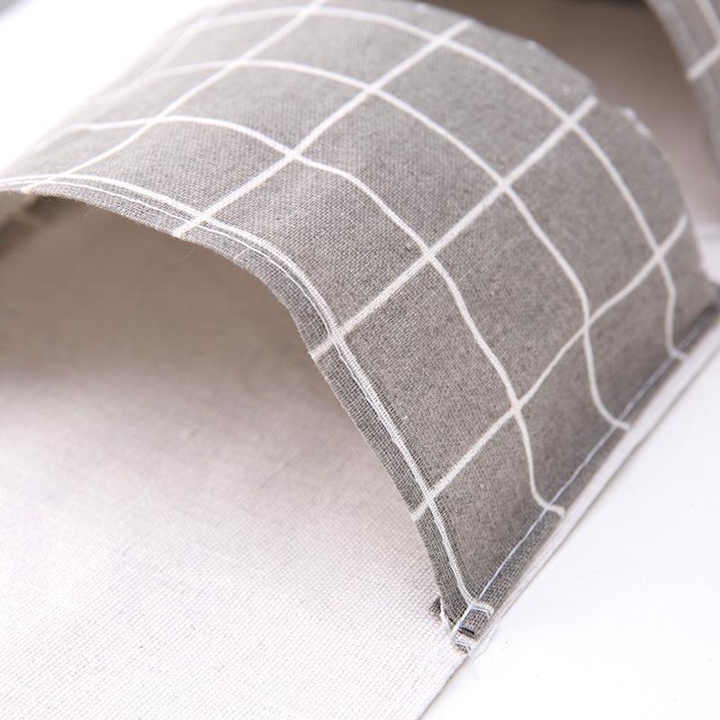 Grid Pattern Cotton Linen Three-Pocket Hanging Storage Bag