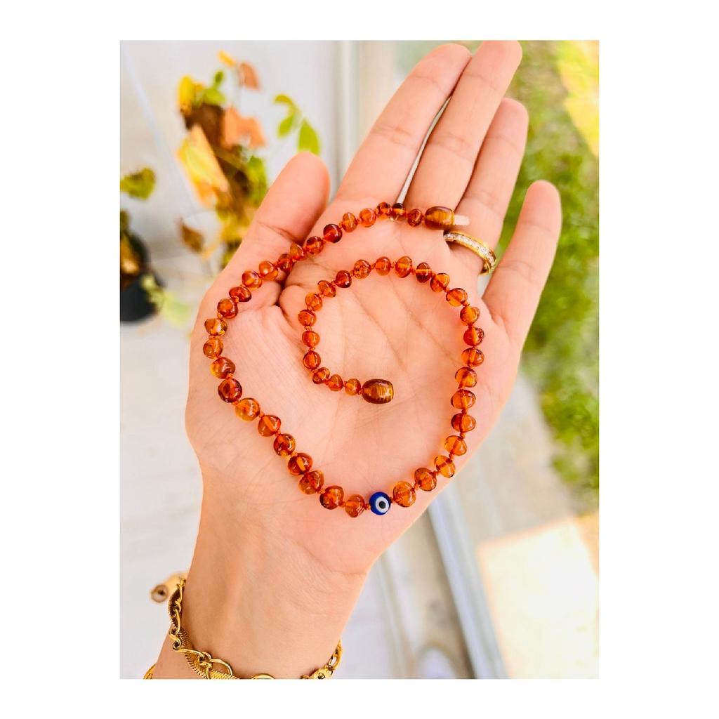 Серебряное колье янтарного коньячного цвета с каплей