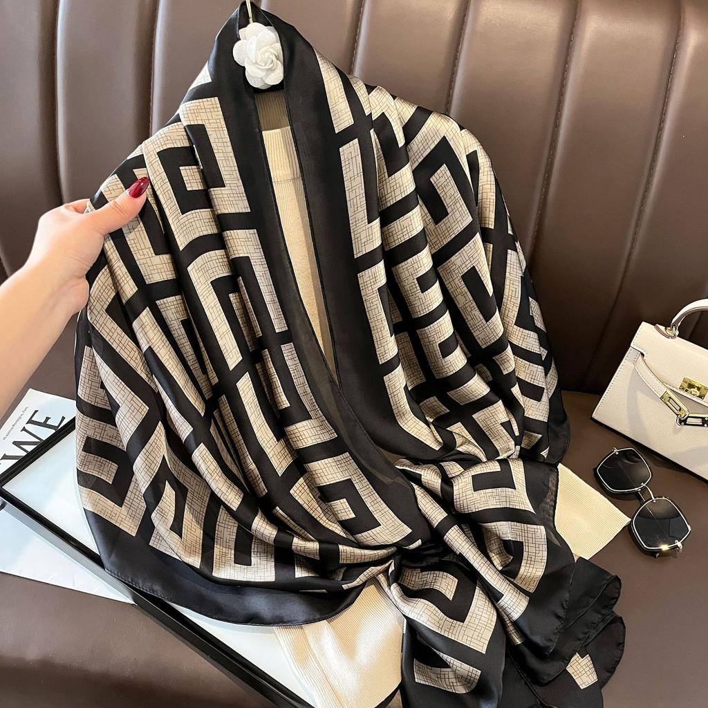 New Spring and Autumn Retro Floral Cranes Temperament Simulation Silk Large Long Scarf Sunscreen Outwear Shawl Female Silk Scarf