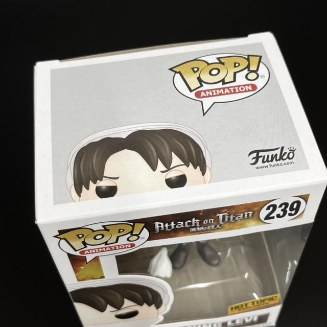 [Б/У] Funko POP! Атака Титанов Уборка Леви Funko Pop Аниме Манга