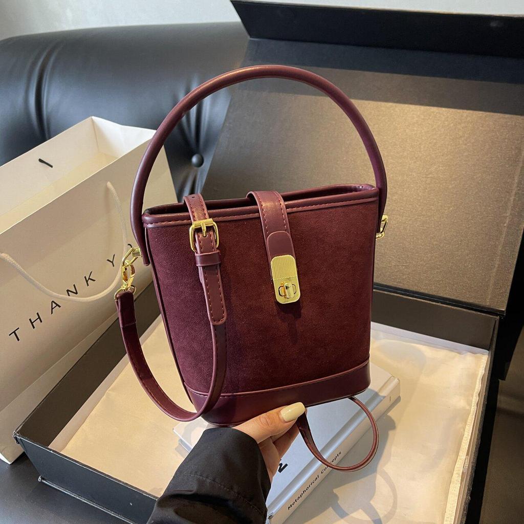 Sleek Women's Frosted Bucket Bag: Autumn/Winter, Large Capacity, Single Shoulder, Crossbody, Chic Handbag, Underarm Small Bag.