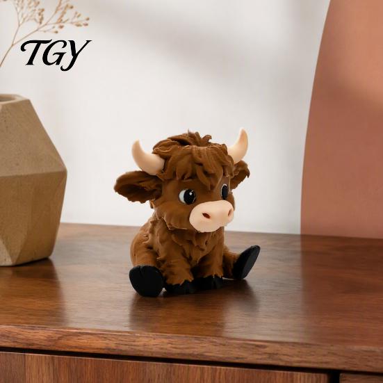 Fun Highland Cow Gifts 3D Printed Figurines, Cartoon Sitting Sculpture, Cute Animal Novelty for Children Ornament Desk Decoration, Creative