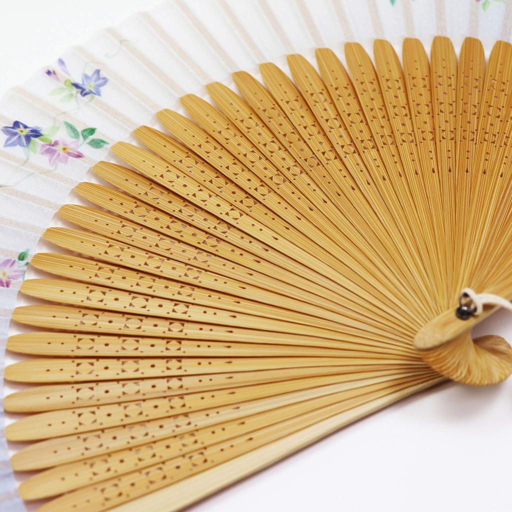 Fan Fan Set with Seasonal Iron Wire [Osaka Choseido] Fan, Women's, Fashionable, Business, Bag, Holder, Handkerchief, Flowers,