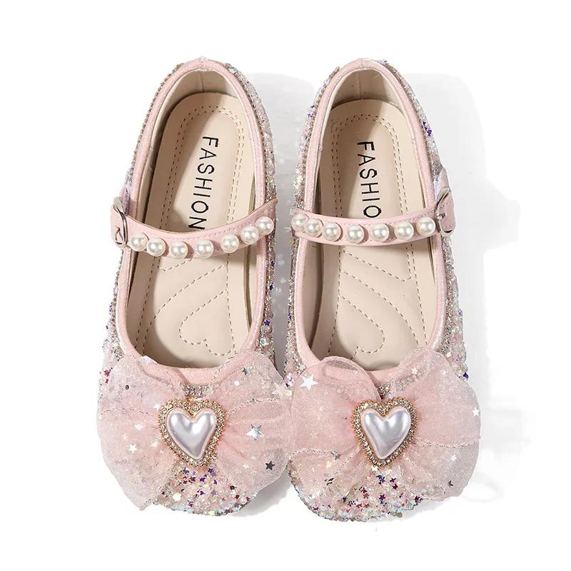 Весна-Осень Детские кожаные туфли Милые праздничные свадебные туфли для девочек Модные детские туфли принцессы с блестками и жемчугом на плоской подошве