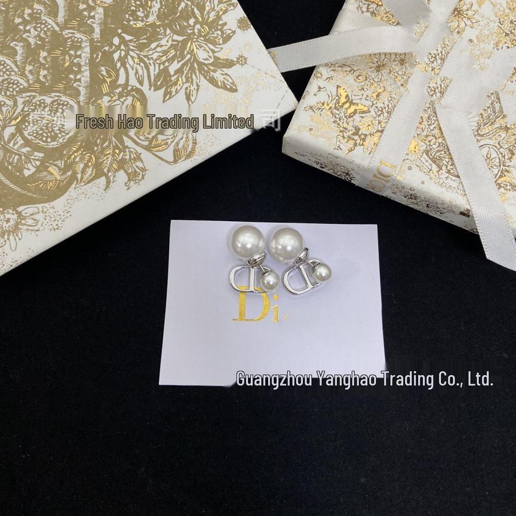 Серьги-пусеты Seiko D.Home High-Quality CD Letter Pearl для женщин - Модные ювелирные изделия высокого класса