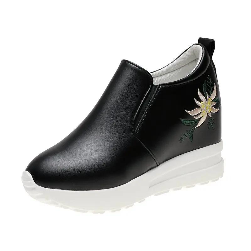 New High Heels Vulcanize Shoes Embroidered Casual Black Women Sneakers Leisure Platform Shoes Slip-On Breathable Height Tennis