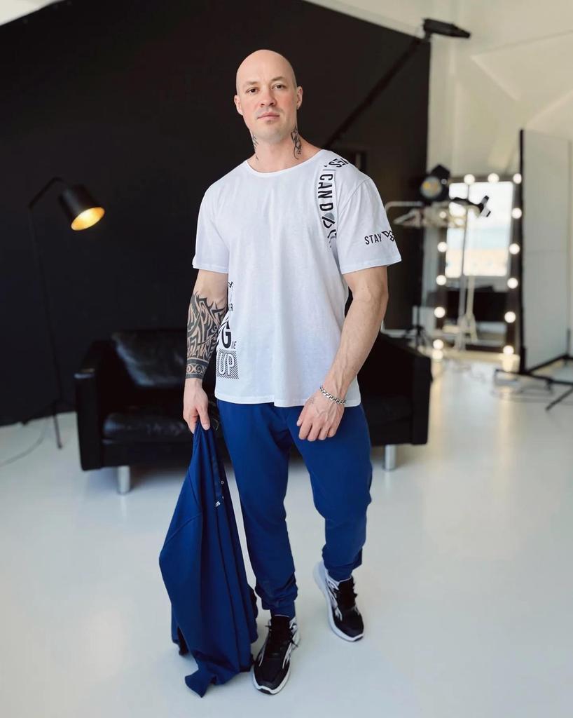 Футболка (Мужской), Мужская хлопковая футболка – Универсальный стиль для повседневной носки, лето, 8012-001-33-3 HC