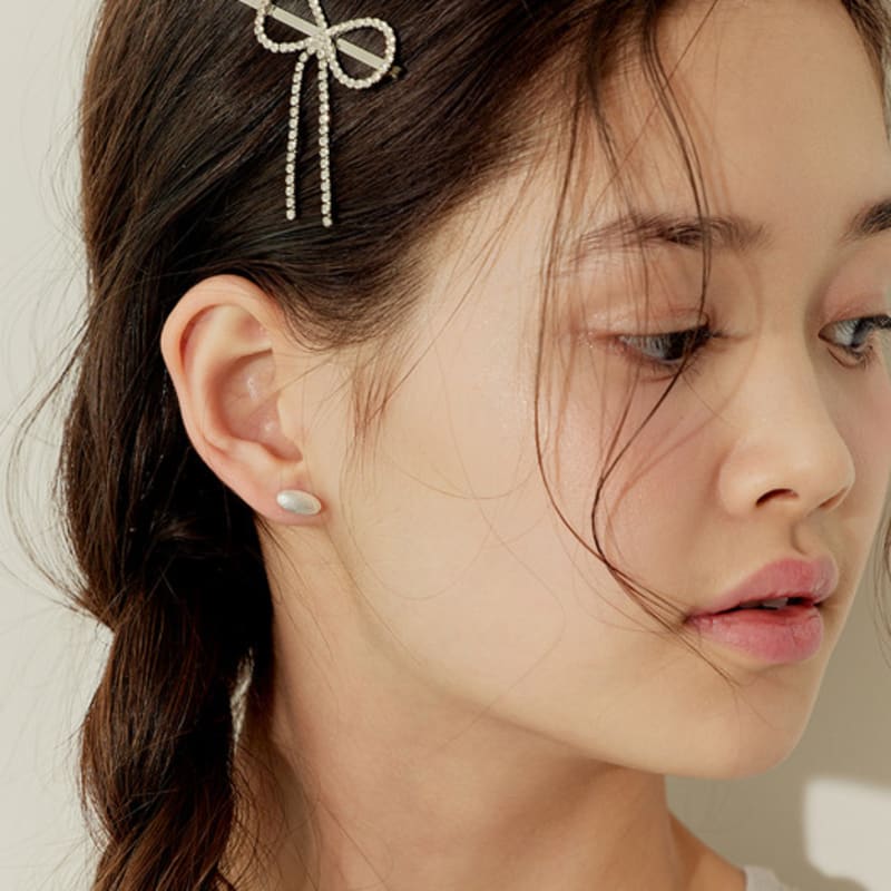 murmur [925silver]Matt shine oval stud earrings