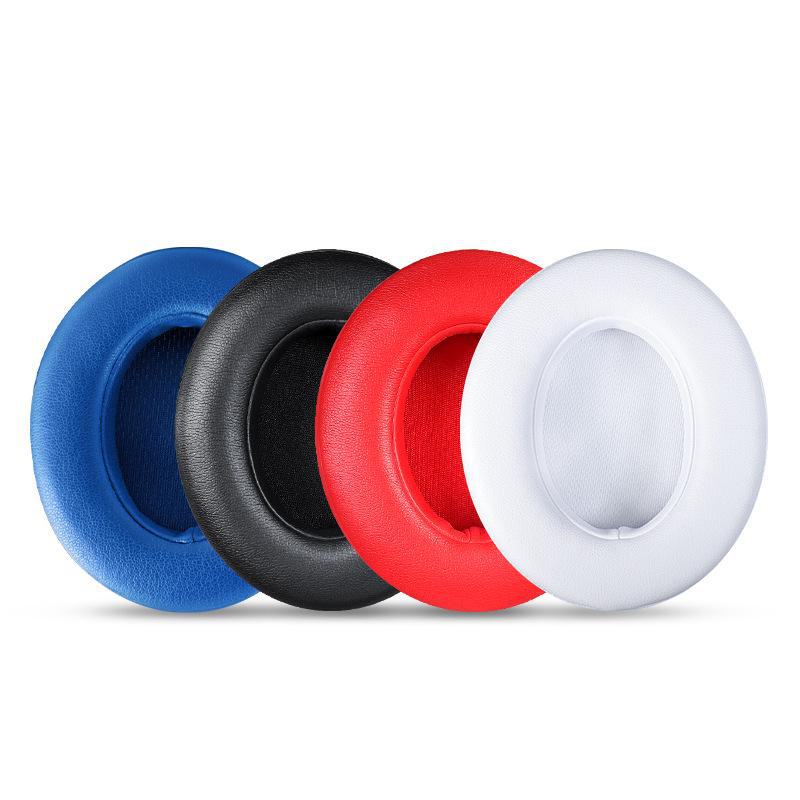 Совместимы с чехлами для наушников Beats Studio3 и Studio2, сменными кожаными амбушюрами для моделей второго и третьего поколения.