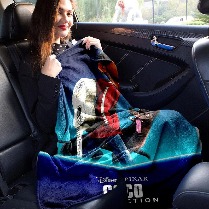 1pc, Coco Collection Inspired Guitar Print Blanket Home Decor, Couch Throw, Outdoor Blanket, Gift for Music Lovers, Coverlet Suitable for Bedroom