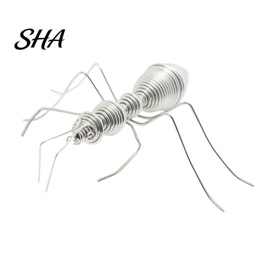 Compact Office Decor Miniature Metal Ant Figurine, Hollow-Out Insect Sculpture with Silver Finish, Minimalist Desktop Decoration Desk for Bookshelf,