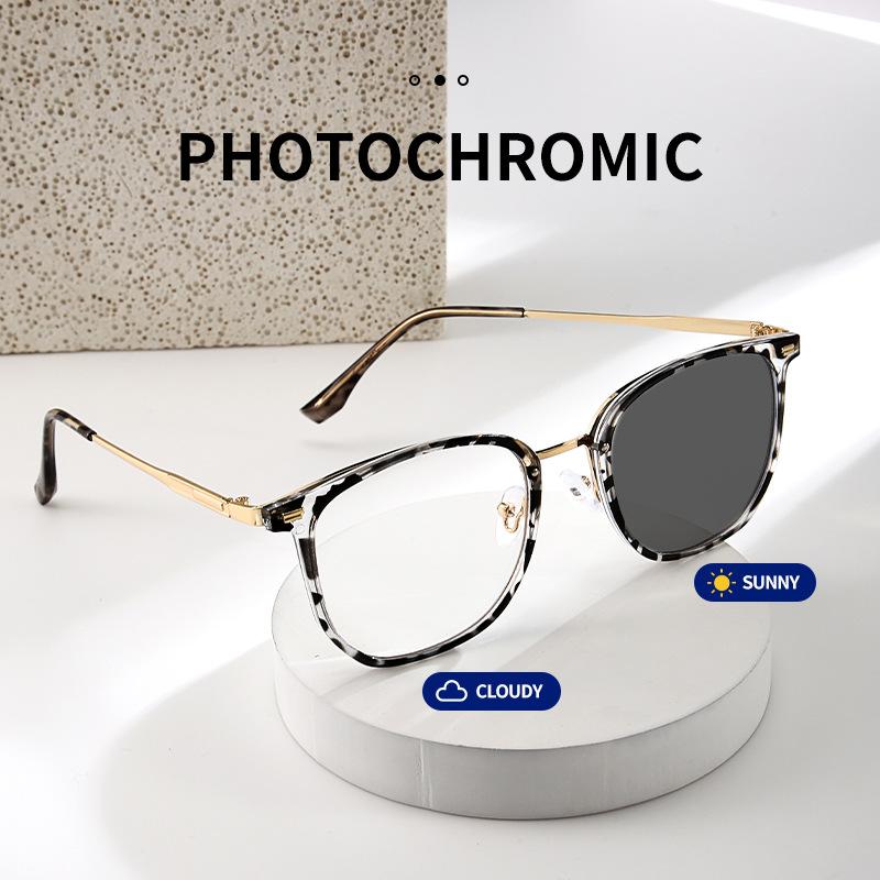 Fashion color-changing anti-blue light glasses, women's round face plain artifact, trendy and versatile, can be matched with myopia degree flat glass