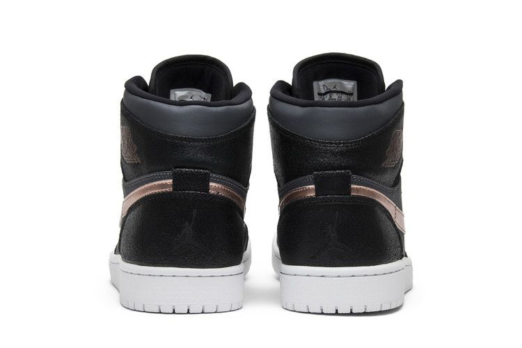 Men's Sneakers Jordan 1 Retro Bronze Medal Black/Metallic Red Bronze-Dark Grey-White-Infrared 23