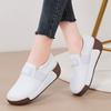 Женские туфли на платформе из мягкой кожи, модные туфли на танкетке, эластичные лоферы, элегантные туфли для мамы, повседневная обувь для ходьбы