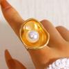 Niche Design Metal Texture Trumpet Flower Shaped Rings for Women Fashion Imitation Pearl Geometric Layered Ring Jewelry Set Gift