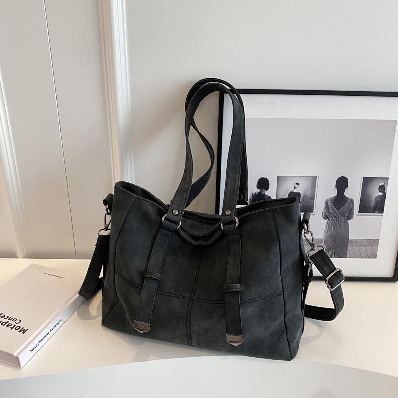 Retro Large Capacity Shoulder Bag New Women's Texture Soft Leather Crossbody Bags Autumn Winter Popular Versatile Totes