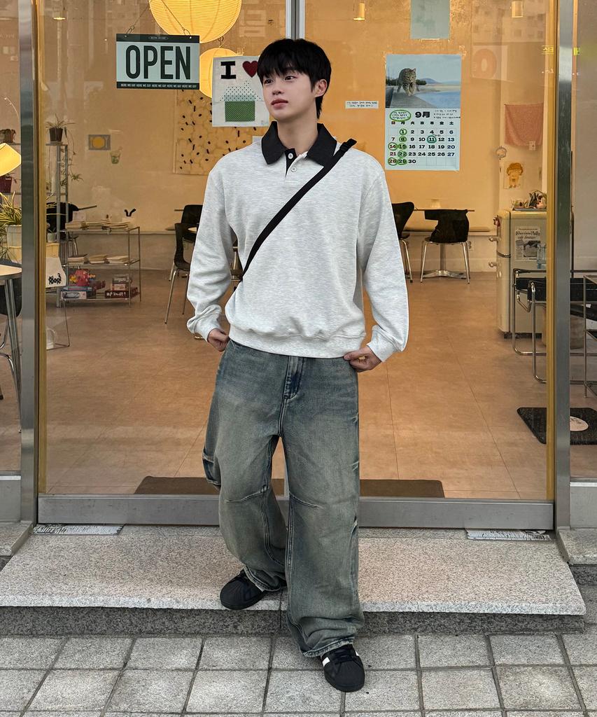 MINDBRIDGE Denim Collar Contrast Oversized Sweatshirt