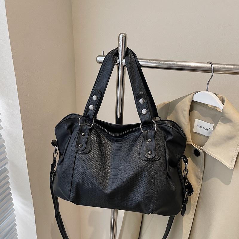 Ретро европейская и американская наплечная сумка: Универсальная, стильная, повседневная сумка для ежедневных поездок на работу