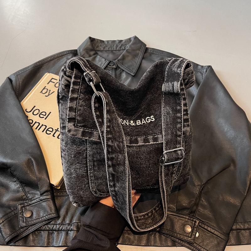 Cross Cowboy Men's and Women's Satchel Art Student Satchel Messenger Bag Simple Small Square Bag