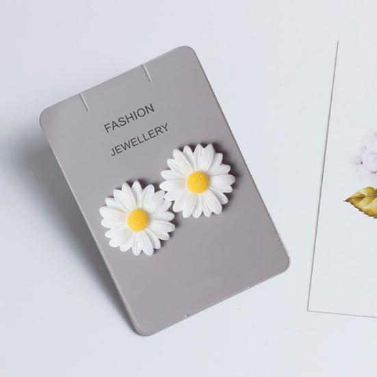 1 пара милых красивых пластиковых сережек-гвоздиков в форме подсолнуха для