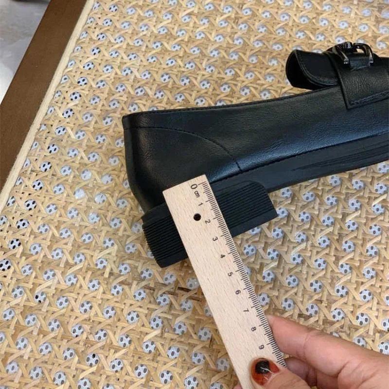 Черные мягкие кожаные мокасины для женщин в британском стиле с круглым носком, удобные, с мягкой подошвой, на среднем каблуке, для повседневной ходьбы