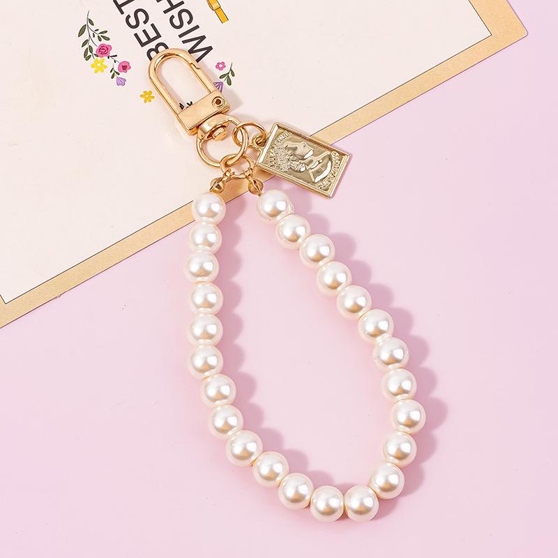 Брелок с жемчугом в стиле ретро: Современный простой подвесной сплав в стиле ароматизатора для сумок и телефонов