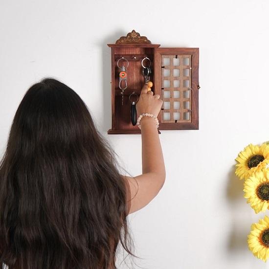 Деревянный держатель для ключей Sheesham - квадратный держатель для ключей Crafted Artisans - деревянный коричневый цвет для ключей среднего размера