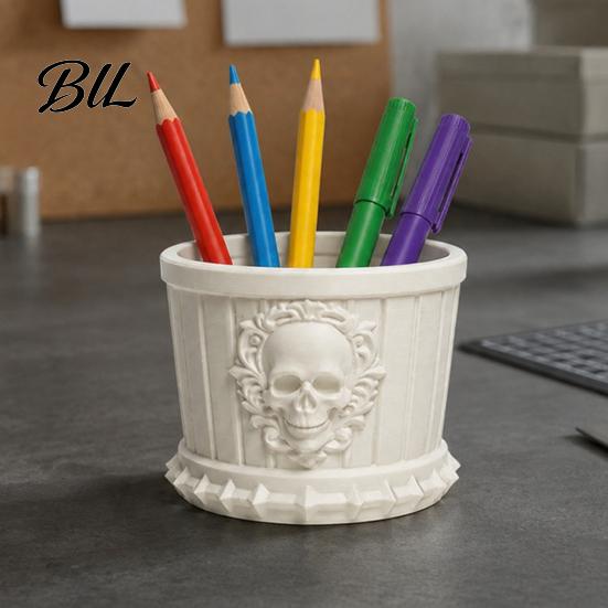 Decorative Skull Statue Gothic Pen Holder, 3D Printed PLA Stationery Organizer, Creative Gift for Men Halloween Theme Container Makeup Brushes