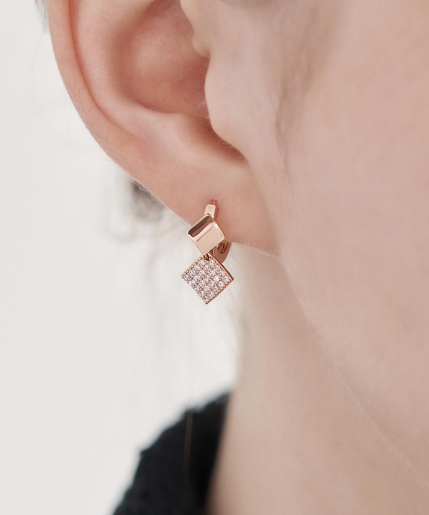 Ellejewelry 14K Gf Изящные квадратные серьги-гвоздики Elgpee545