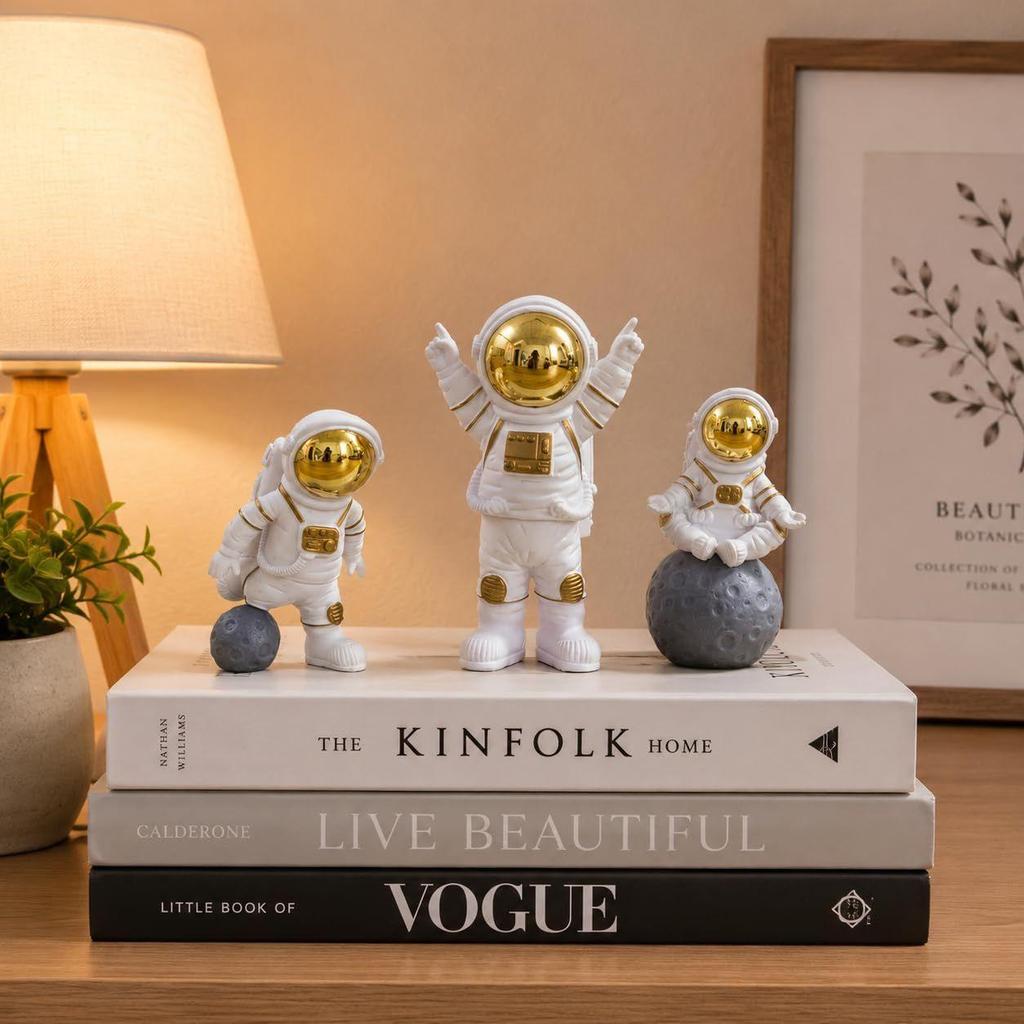 3pcs Astronaut Figurine Home Decor Statue Sculpture Showpiece Golden (Golden B), Polyvinyl Chloride