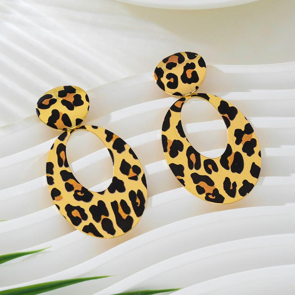 Модные женские серьги с пятнистым леопардовым принтом