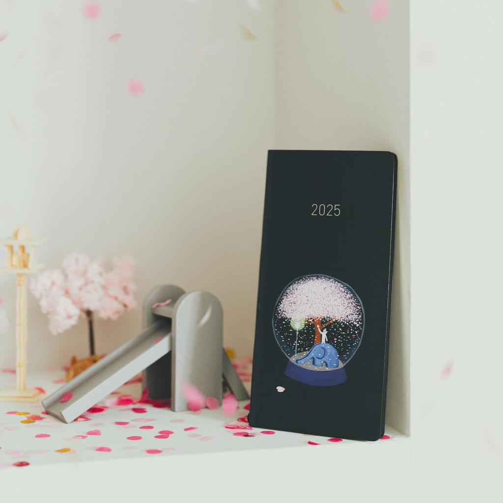 Hobonichi Techo 2025 Weeks Hiroko Cherry Blossom Snow January Weekly Slim Vertical Kubota/Night Globe, Start, Planner, Left,
