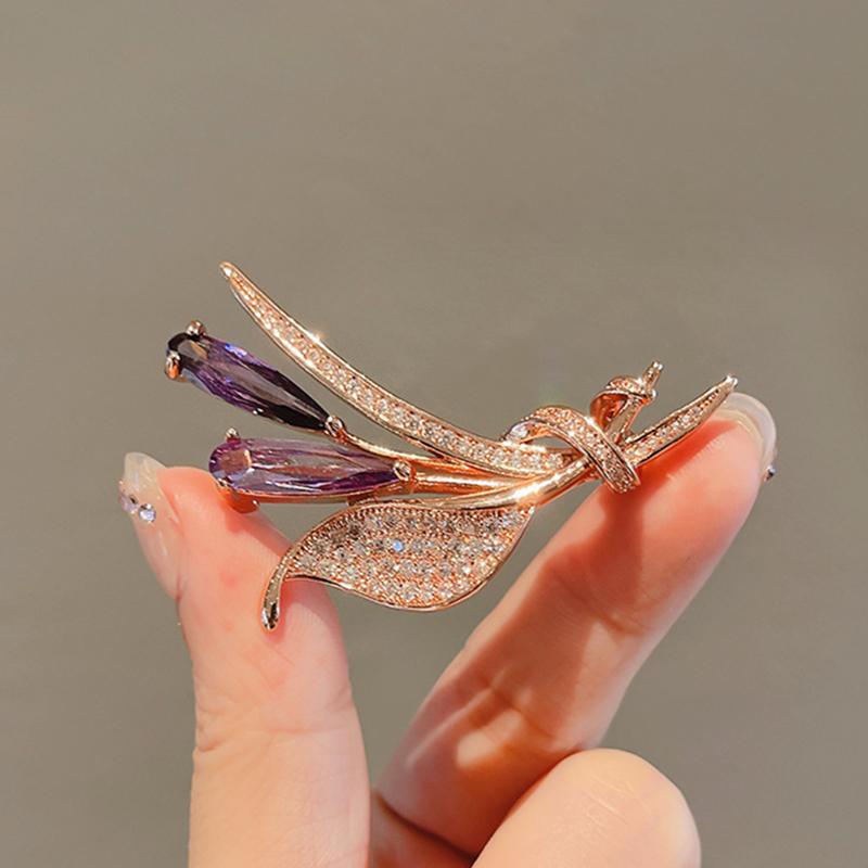 Роскошные броши в виде цветка лилии для женщин, изысканный хрустальный букет, булавка для корсажа, костюм, ювелирные изделия, аксессуары