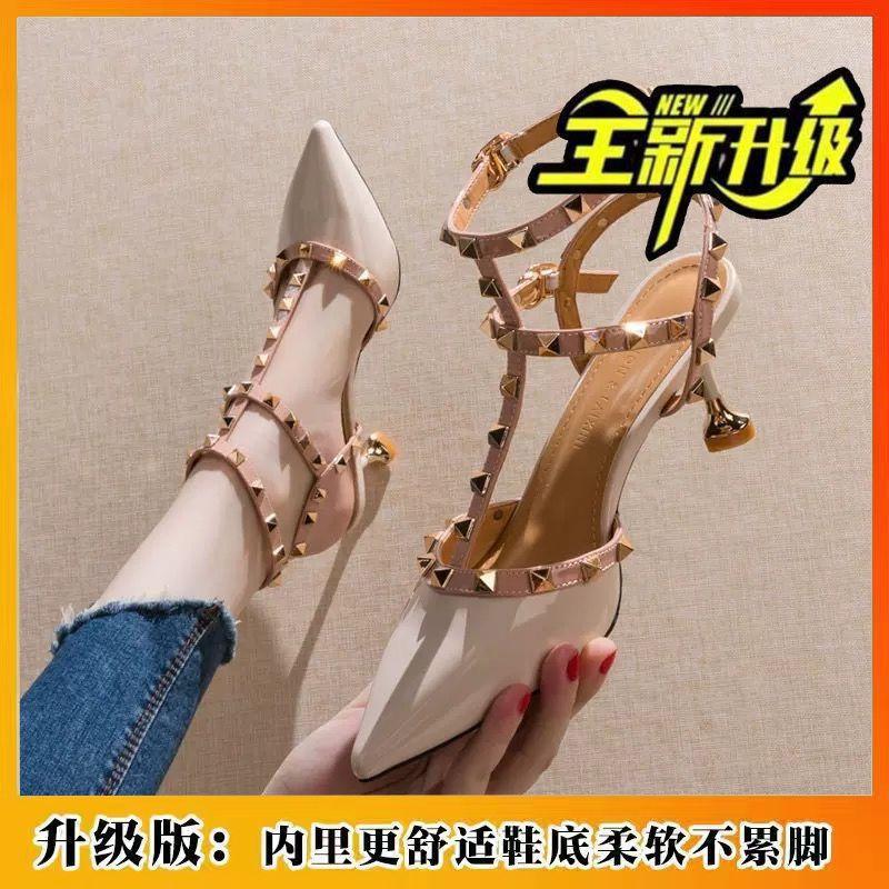 2024 Интернет-знаменитость, новая мягкая подошва, не уставшие ноги, корейские женские сандалии, односложная пряжка, легкие, дышащие, высокие каблуки